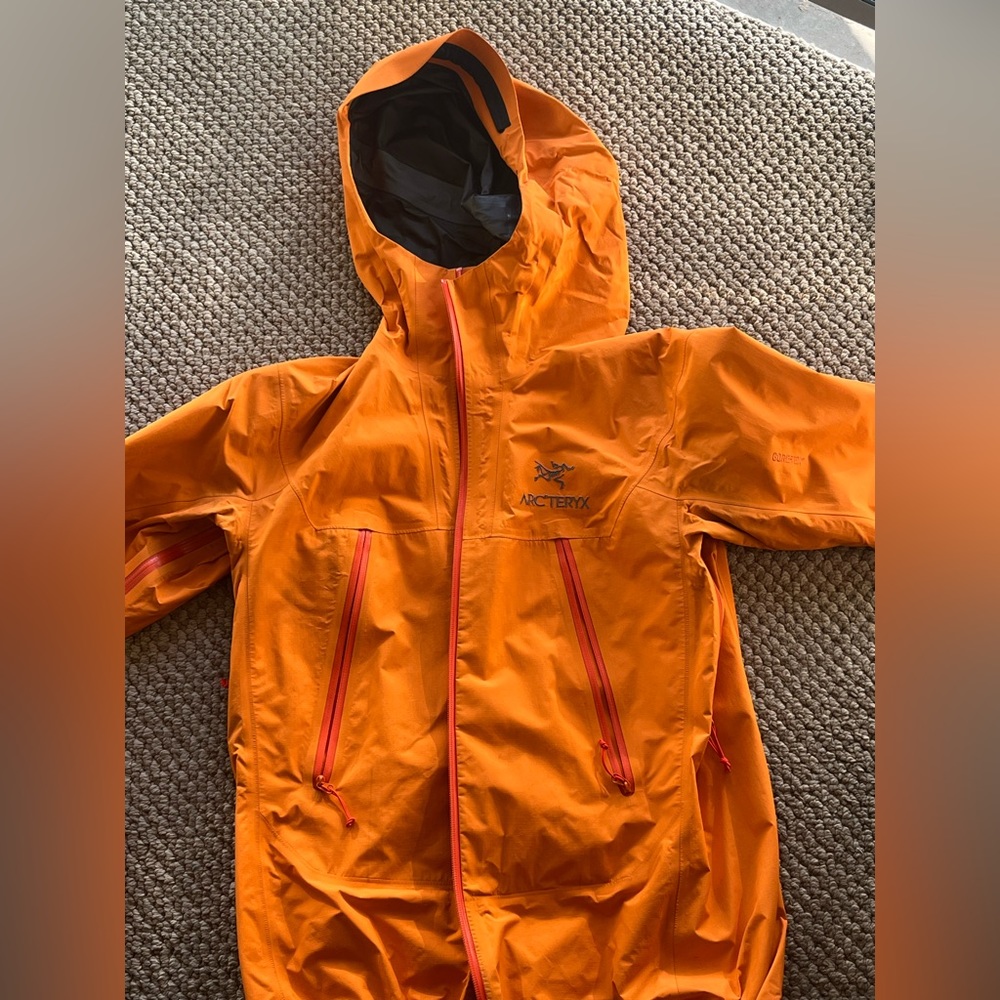 Arc’teryx goretex jacket